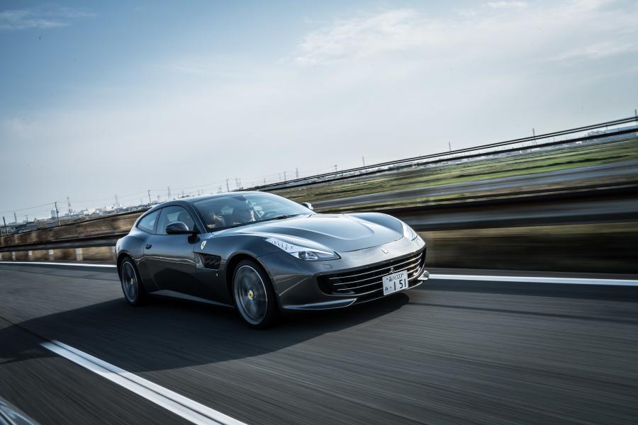  Ferrari GTC4Lusso 2016 года  (JP) (фото 13 из 24)